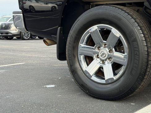 Used 2014 Nissan Titan SV w/ SV Value Truck Package image 41