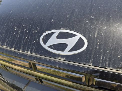 Used 2024 Hyundai Santa Fe Limited FWD image 9