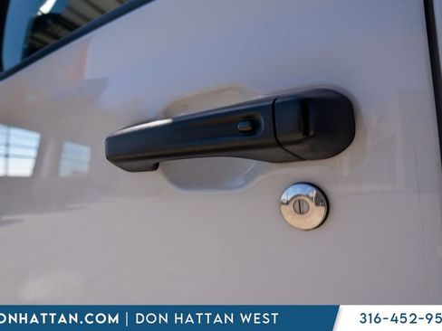 Used 2024 Jeep Wrangler Unlimited Rubicon AWD/4WD image 36