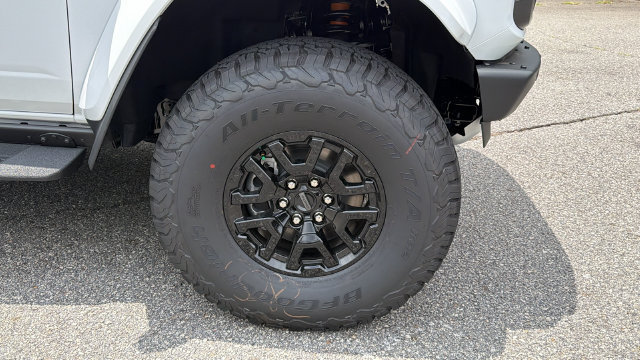 New 2026 Ford Bronco Raptor w/ Interior Carbon Fiber Pack AWD/4WD image 14
