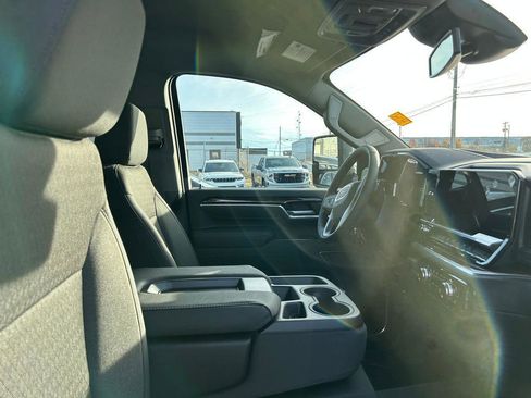New 2026 GMC Sierra 2500 SLE image 19