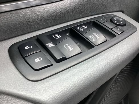 Used 2019 RAM 1500 Big Horn RWD image 21