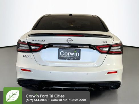 Used 2021 Nissan Maxima SR w/ Sport Mat Group FWD image 13