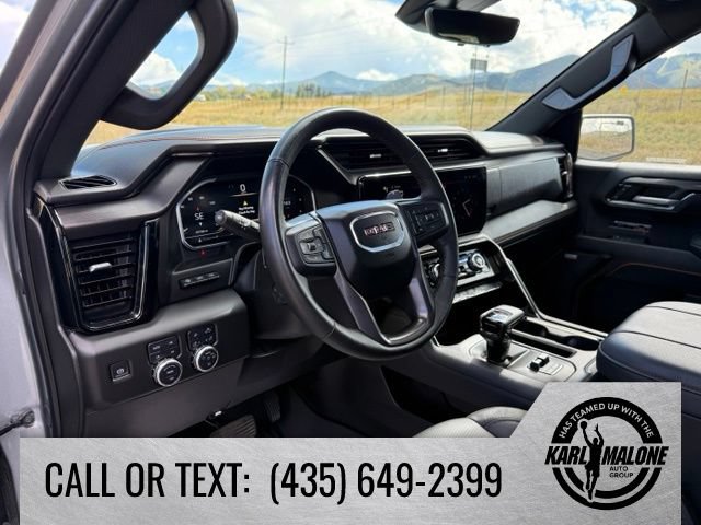 Used 2025 GMC Sierra 1500 AT4 w/ Technology Package AWD/4WD image 17