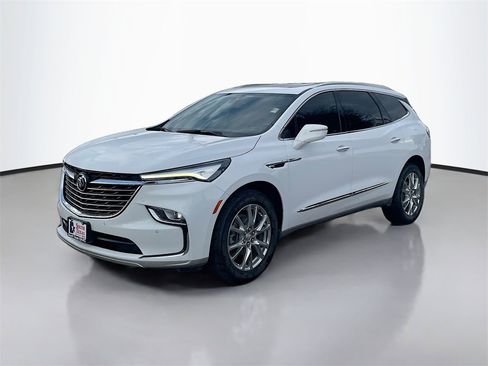 Used 2023 Buick Enclave Essence w/ Experience Buick Package image 3