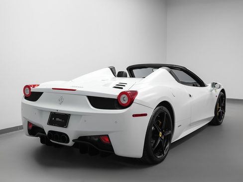 Certified 2015 Ferrari 458 Spider image 32