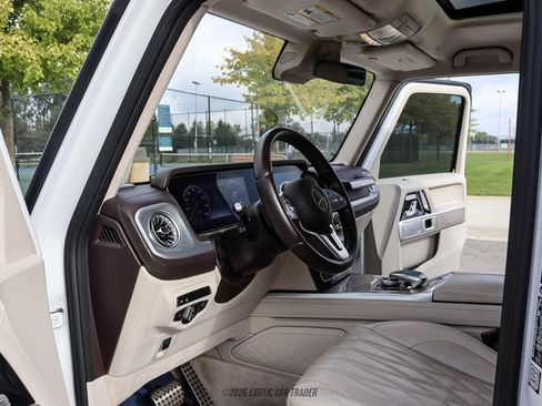 Used 2023 Mercedes-Benz G 550 image 26