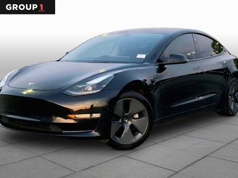 Used 2021 Tesla Model 3 Standard Range Plus RWD image 1