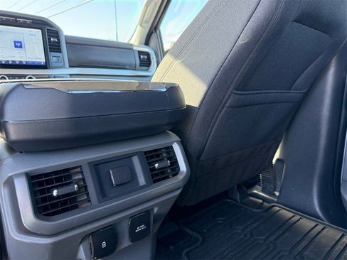 Certified 2022 Ford F150 XLT w/ Equipment Group 302A High image 18