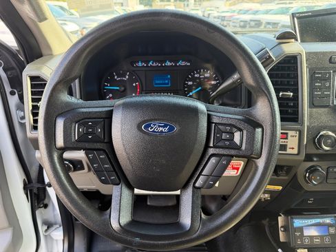 Used 2019 Ford F550 XLT image 25