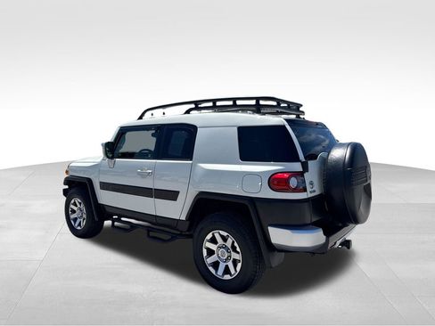 Used 2014 Toyota FJ Cruiser 4WD w/ Convenience Package image 4