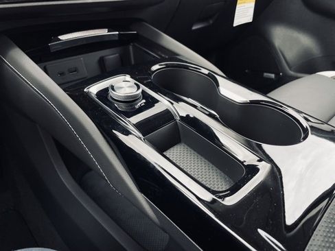 New 2025 Buick Envision Sport Touring image 16