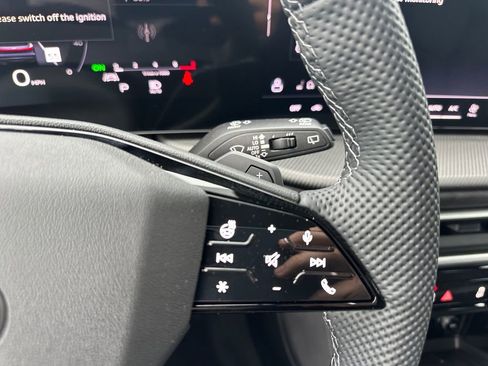 New 2025 Audi SQ5 Premium Plus AWD/4WD image 23