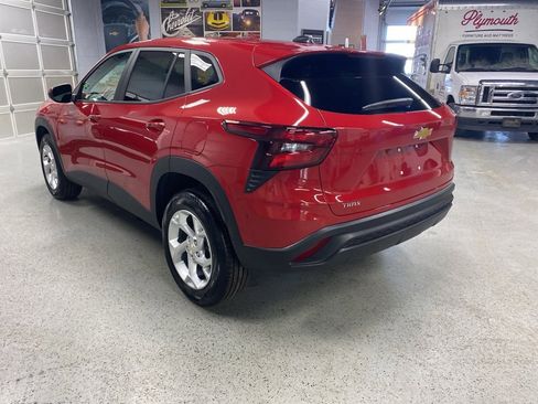 New 2026 Chevrolet Trax LS w/ LS Convenience Package image 5
