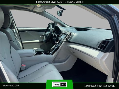 Used 2013 Toyota Venza XLE w/ XLE Premium Pkg AWD/4WD image 27