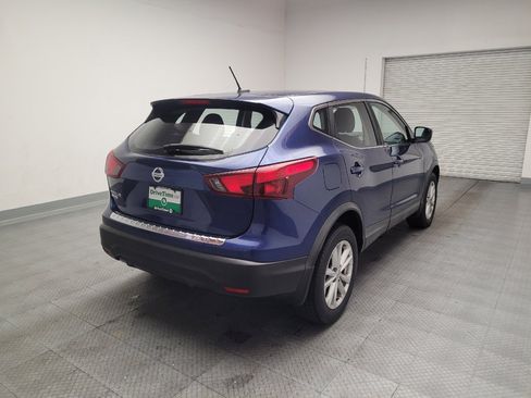 Used 2018 Nissan Rogue Sport S w/ S Appearance Package FWD image 9