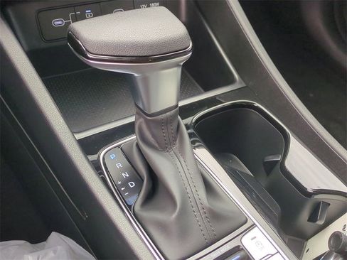 New 2026 Hyundai Tucson SE image 17