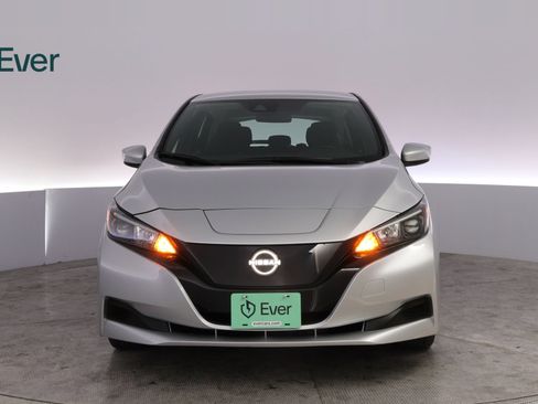 Used 2025 Nissan Leaf S FWD image 12