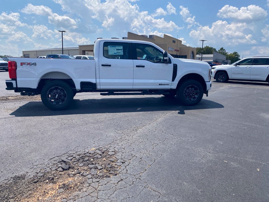 New 2026 Ford F250 XL w/ STX Appearance Package AWD/4WD image 9