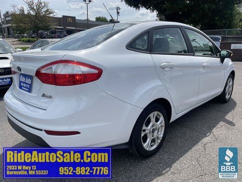Used 2015 Ford Fiesta SE FWD image 5