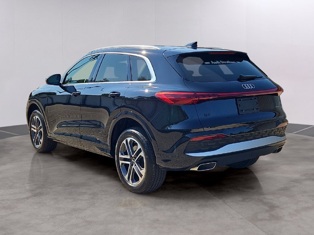 Certified 2025 Audi Q5 Premium w/ Convenience Package AWD/4WD image 6