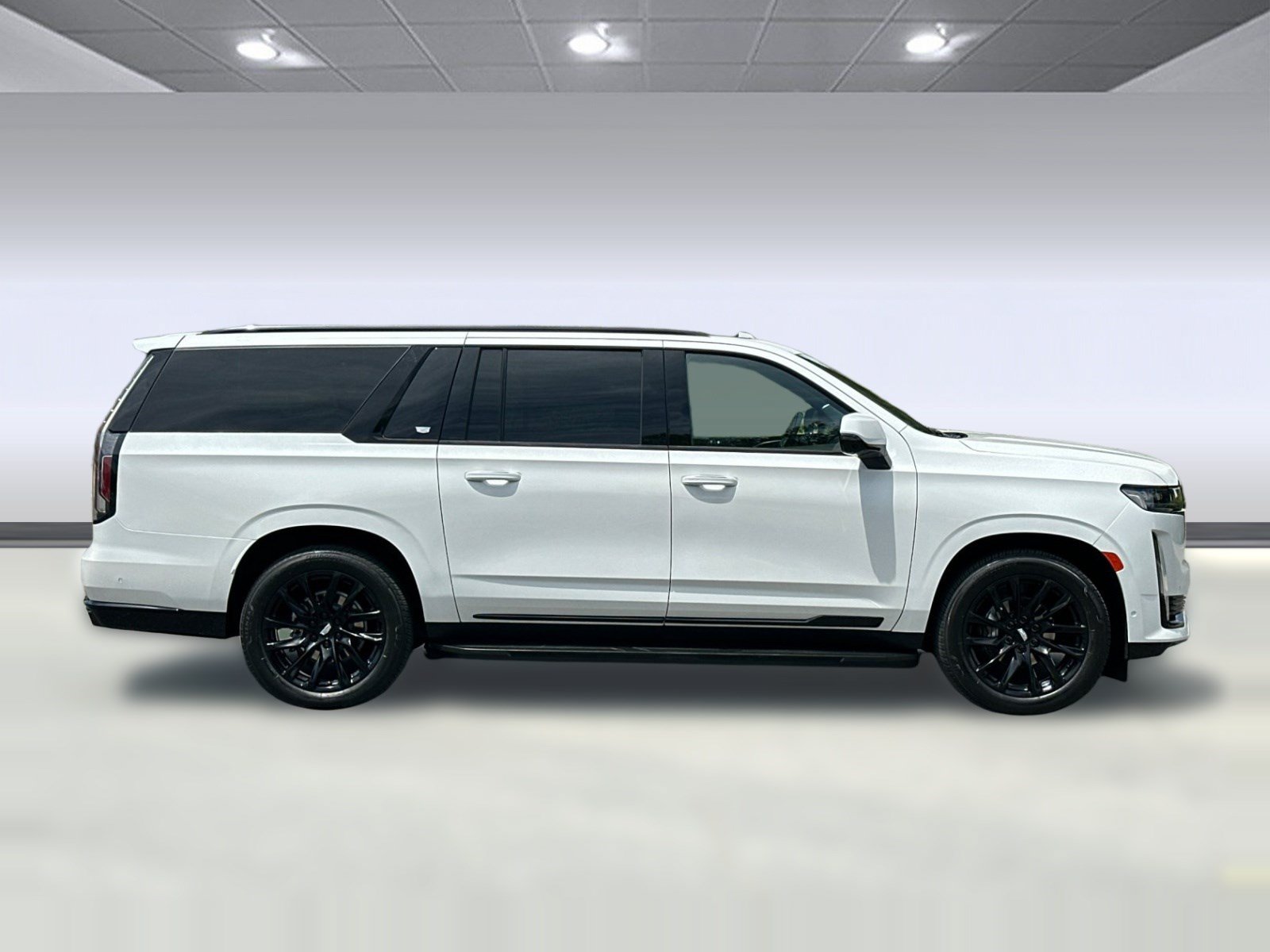 Used 2024 Cadillac Escalade ESV Sport Platinum w/ LPO, ONYX Package AWD/4WD image 8