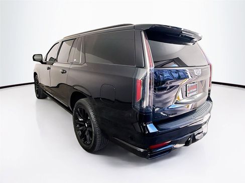 Used 2023 Cadillac Escalade ESV Sport w/ LPO, ONYX Package image 31