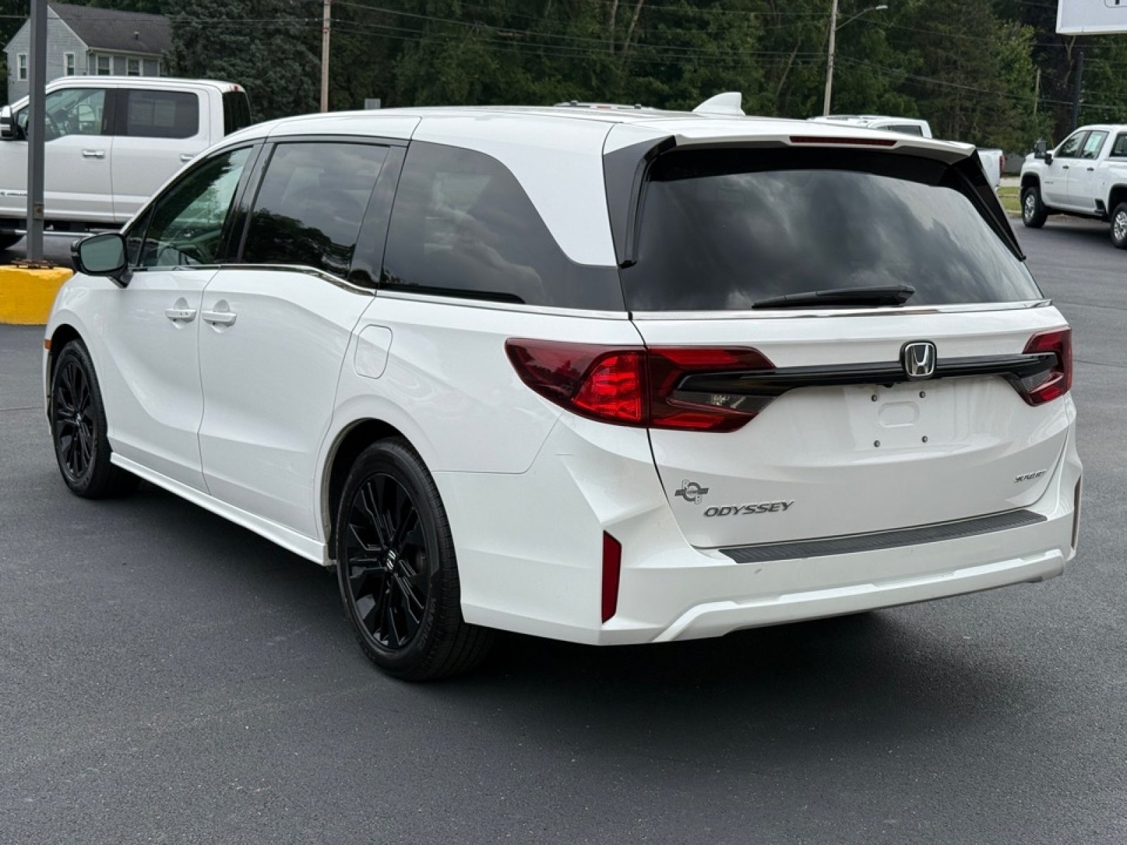 Used 2025 Honda Odyssey Sport-L image 6