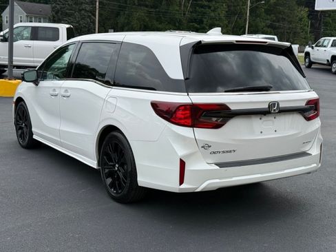 Used 2025 Honda Odyssey Sport-L image 6