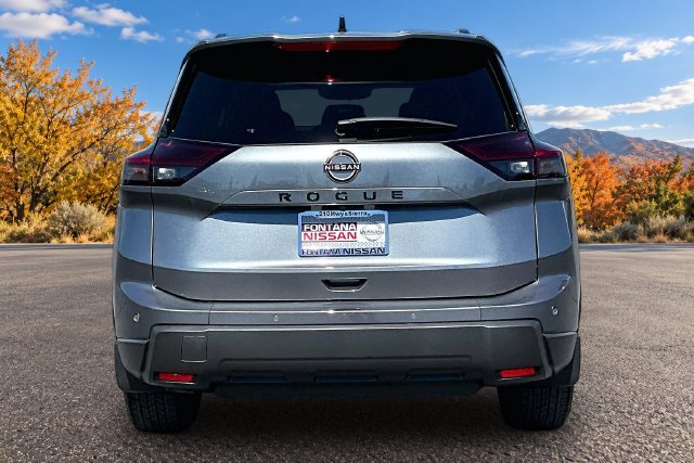 New 2027 Nissan Rogue SV FWD image 4