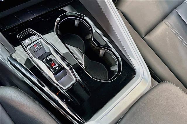 Used 2025 Audi Q5 Premium w/ Convenience Package AWD/4WD image 15