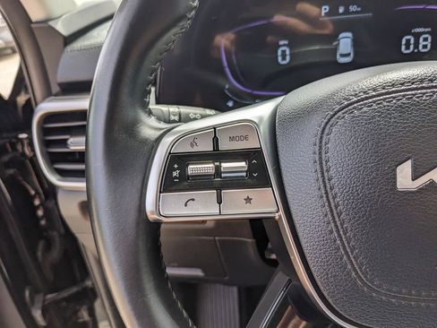Used 2025 Kia Telluride S AWD/4WD image 32