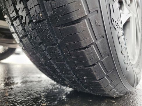 Certified 2022 Lincoln Corsair AWD w/ Equipment Group 101A image 18