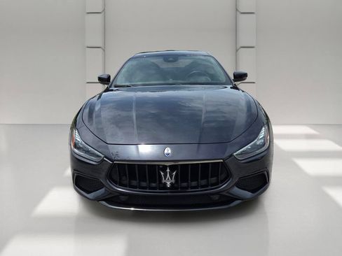 Used 2023 Maserati Ghibli Modena RWD image 3