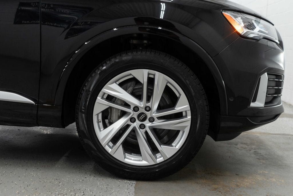 Used 2023 Audi Q7 2.0T Premium w/ Convenience Package AWD/4WD image 39