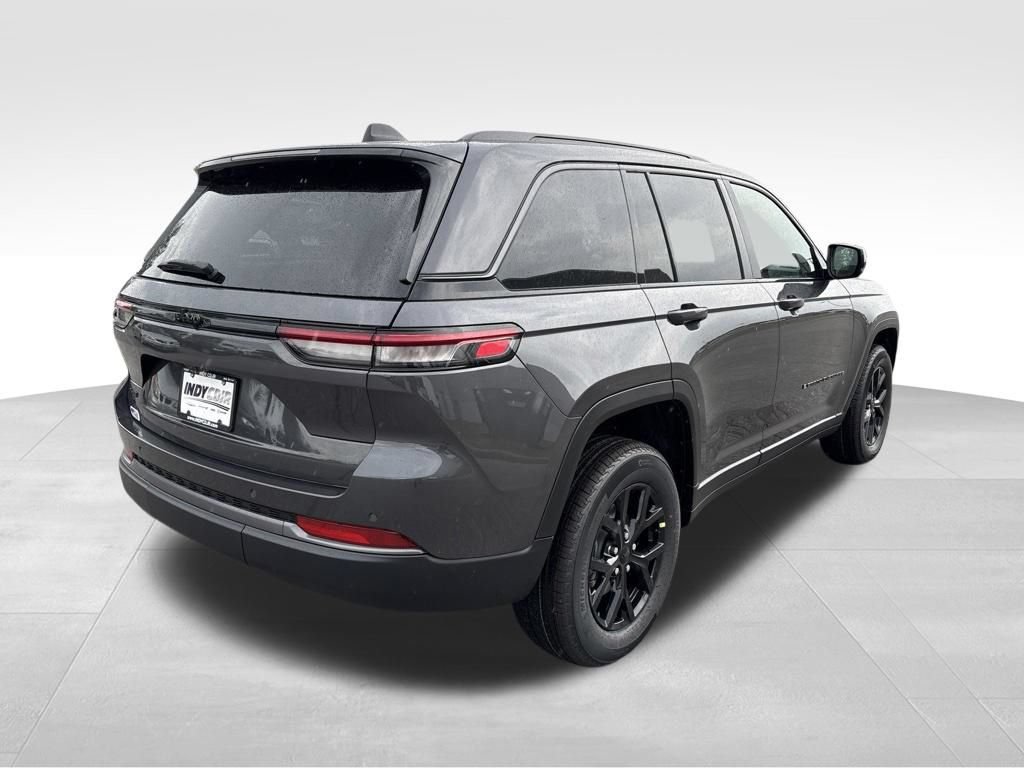New 2026 Jeep Grand Cherokee Altitude AWD/4WD image 4