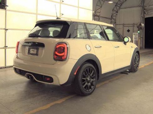 Used 2019 MINI Cooper S FWD image 2
