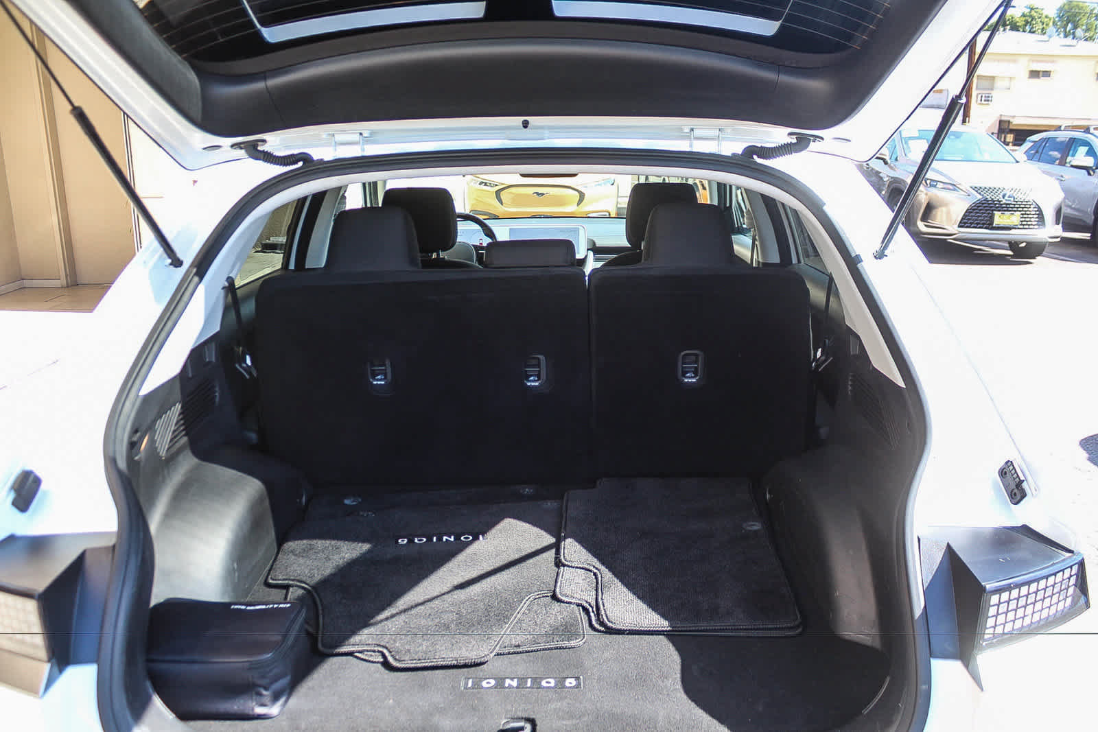 Certified 2024 Hyundai Ioniq 5 SE RWD image 34