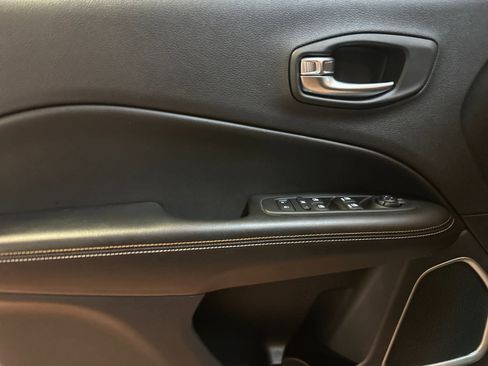 Certified 2020 Jeep Compass Latitude w/ Popular Equipment Group image 10