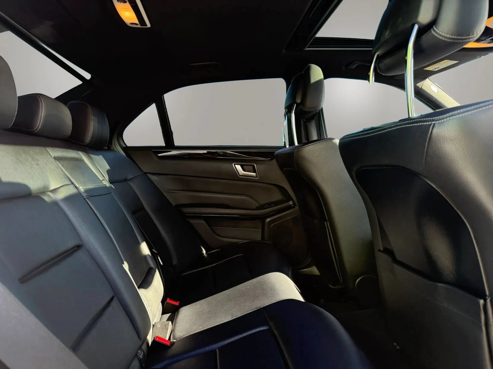Used 2014 Mercedes-Benz E 250 BlueTEC Sedan w/ Premium 1 Package image 14