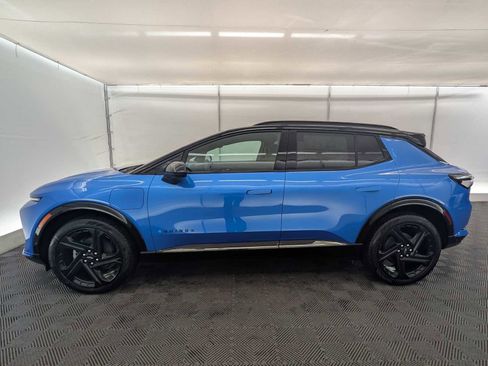 New 2026 Chevrolet Equinox EV RS image 3