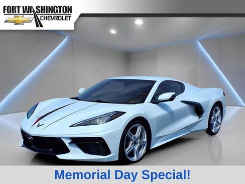 Used 2022 Chevrolet Corvette Stingray Premium Cpe w/ Engine Appearance Package RWD image 5