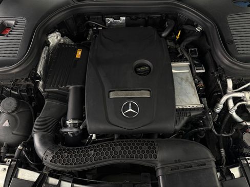 Used 2018 Mercedes-Benz GLC 300 4MATIC image 31