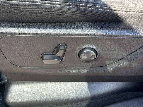 Used 2022 RAM 1500 Big Horn AWD/4WD image 14