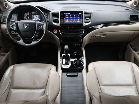 Used 2019 Honda Ridgeline RTL-E image 21