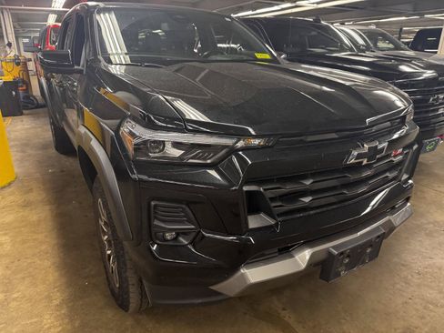 Certified 2023 Chevrolet Colorado Z71 w/ Z71 Convenience Package 2 AWD/4WD image 1