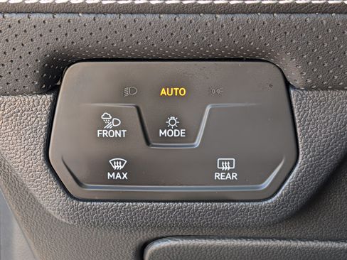 Certified 2025 Volkswagen Atlas SE AWD/4WD image 27