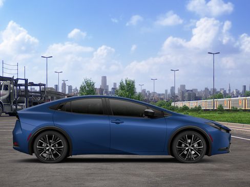 New 2026 Toyota Prius XLE FWD image 14