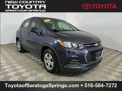 Used 2018 Chevrolet Trax LS w/ LPO, Protection Package FWD image 1