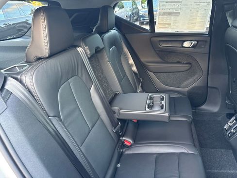 New 2026 Volvo XC40 B5 Core image 17